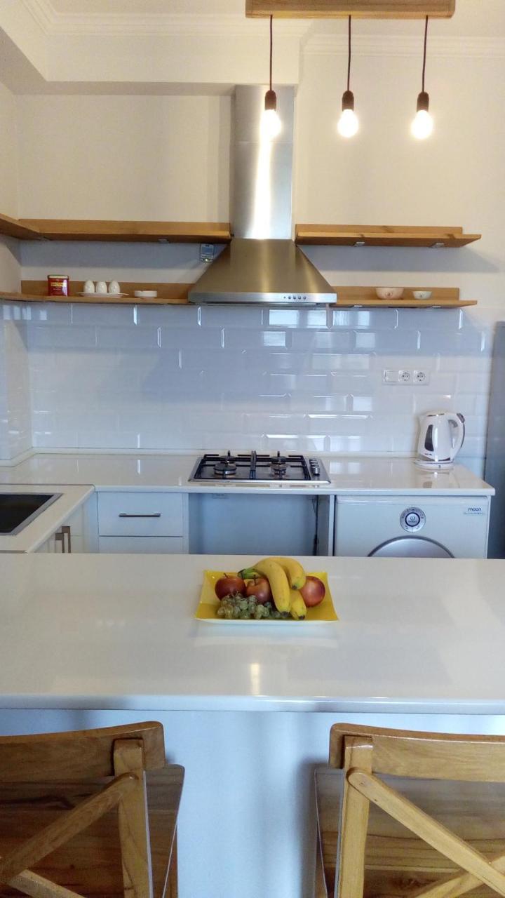 Alexander III Appartement Tbilisi Buitenkant foto